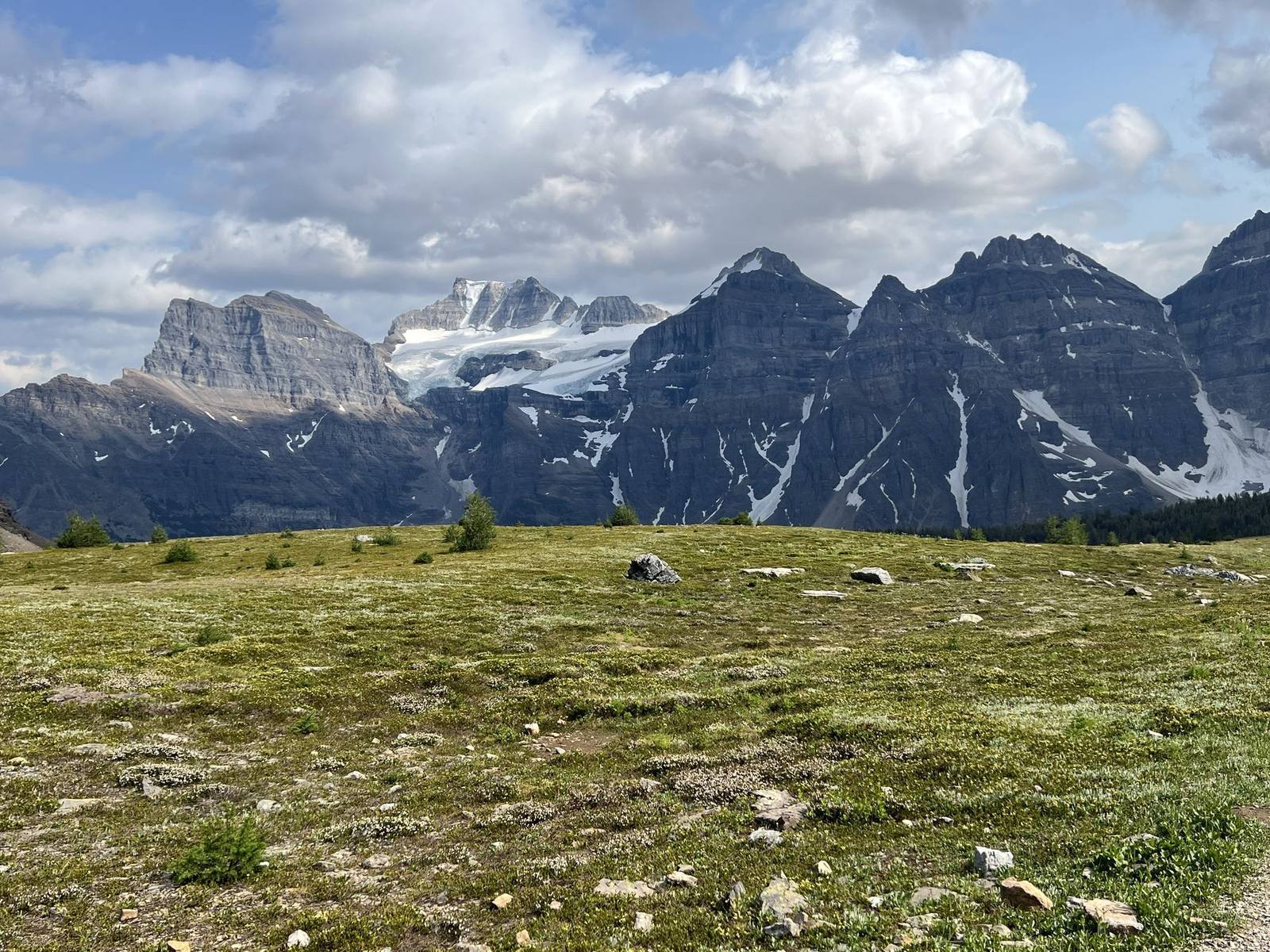 Mountain scenery near Sentinel Pass