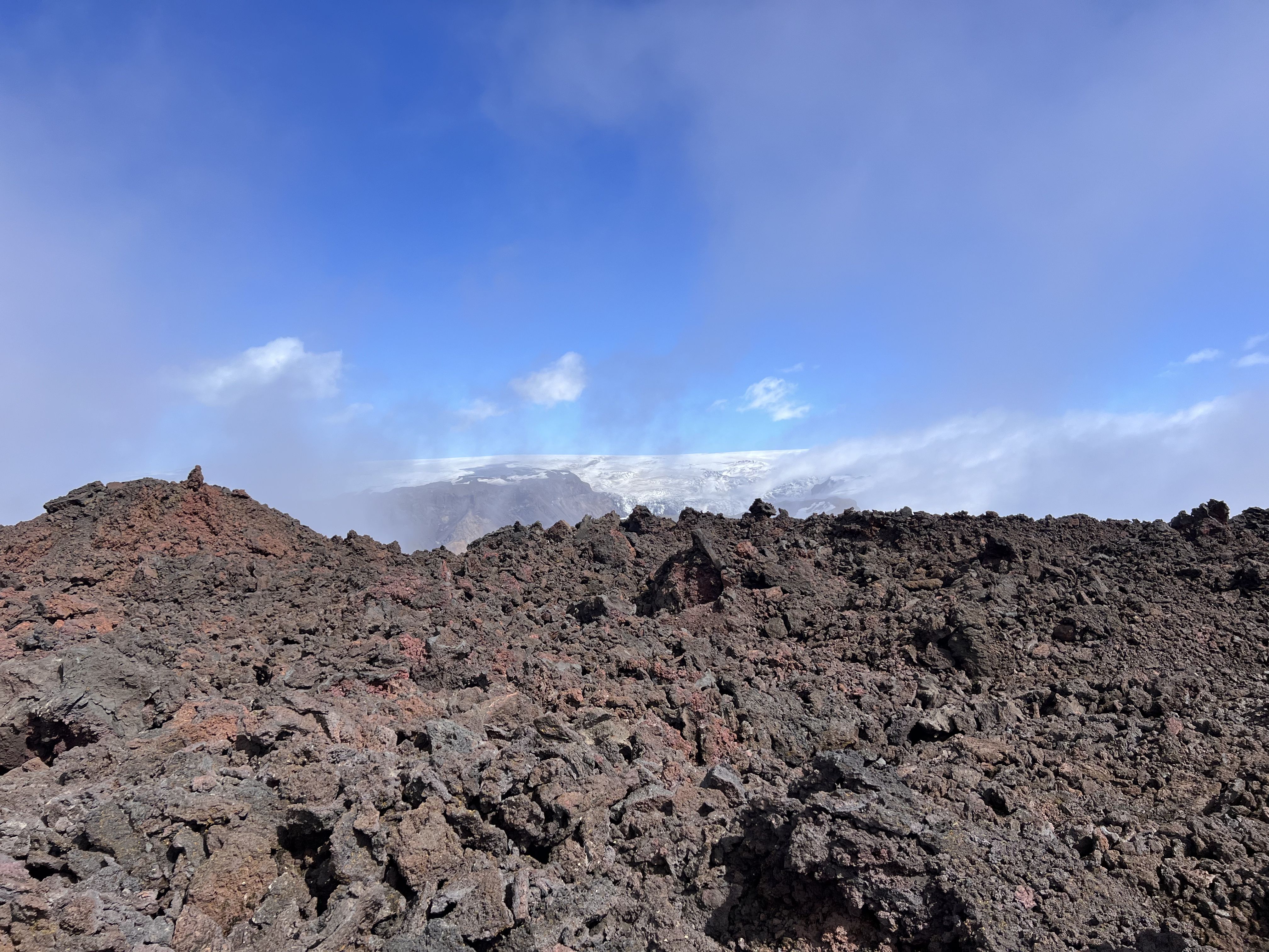 Young lava from the 2010 Fimmvörðuháls eruption