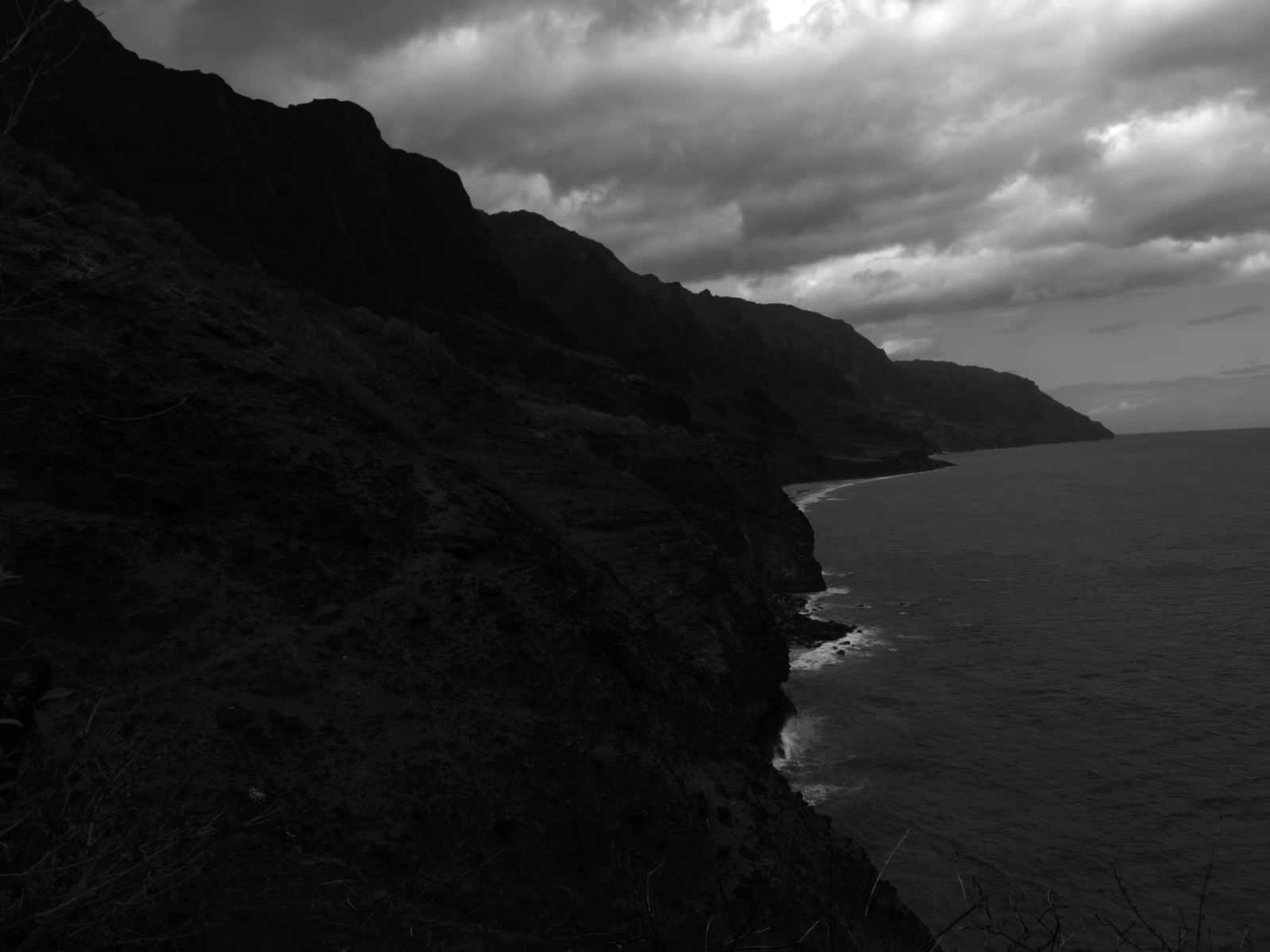 Narrow coastal terrain on Kalalau Trail