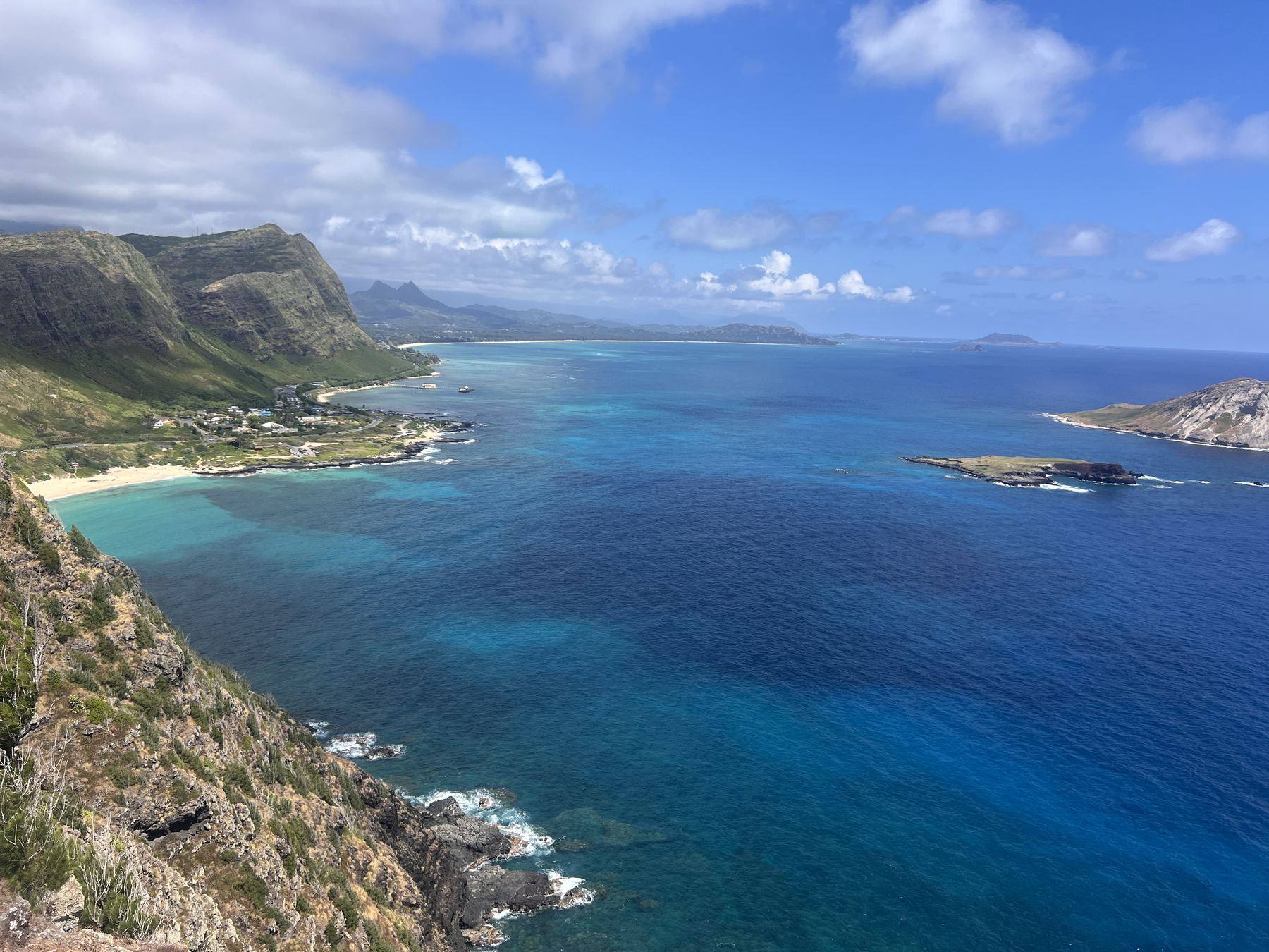 Coastal view from the Makapuʻu Point Lighthouse Trail