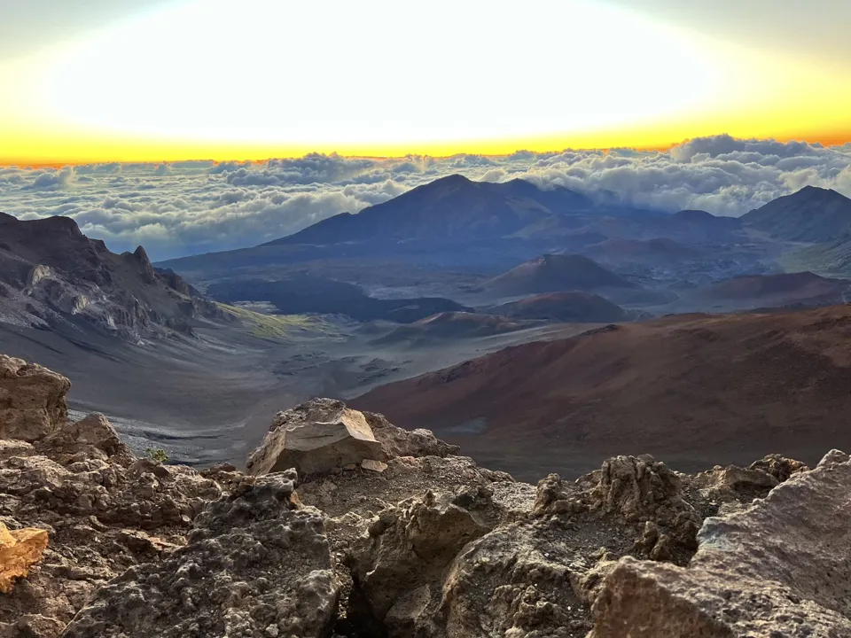 Haleakalā sunrise above the clouds