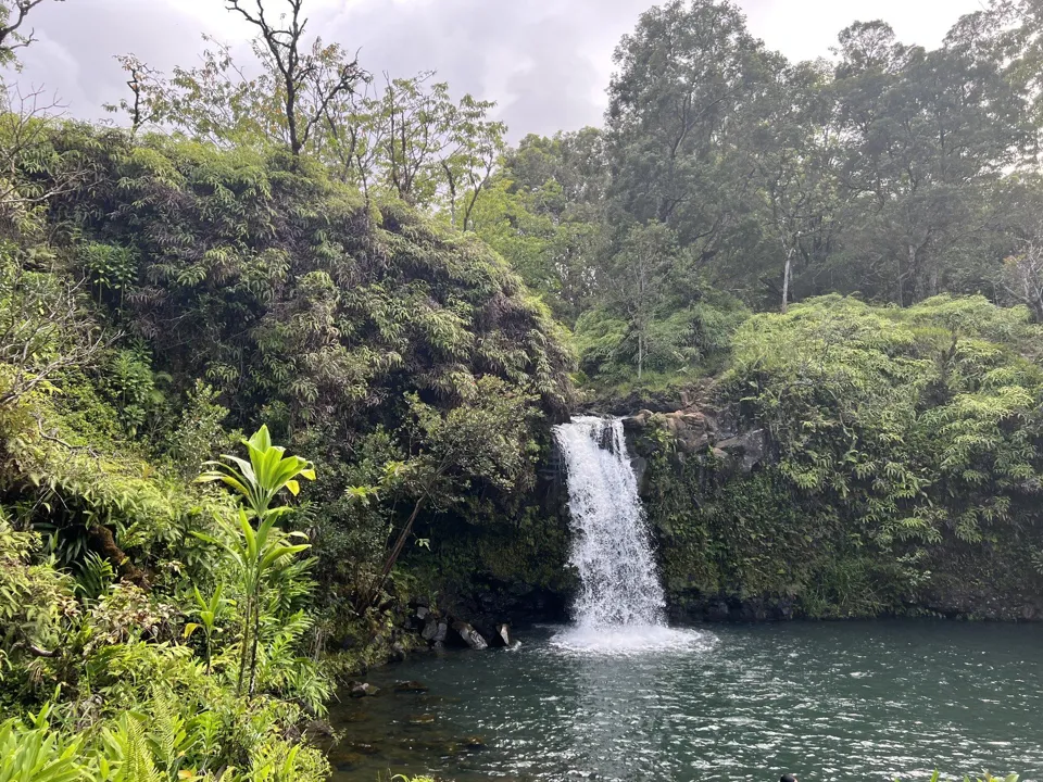 Road to Hāna waterfall