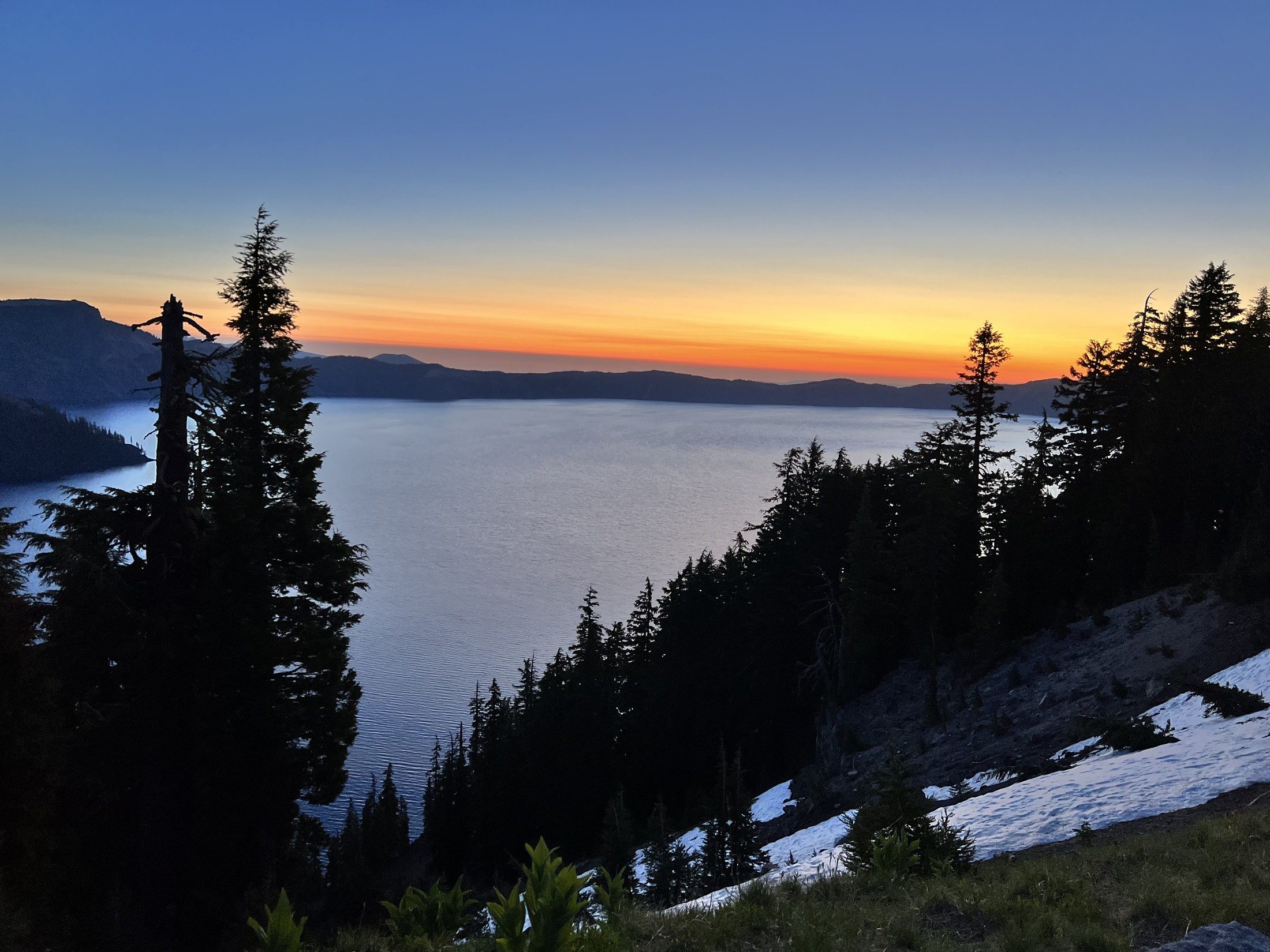 Sunset view over Crater Lake from Crater Lake Lodge